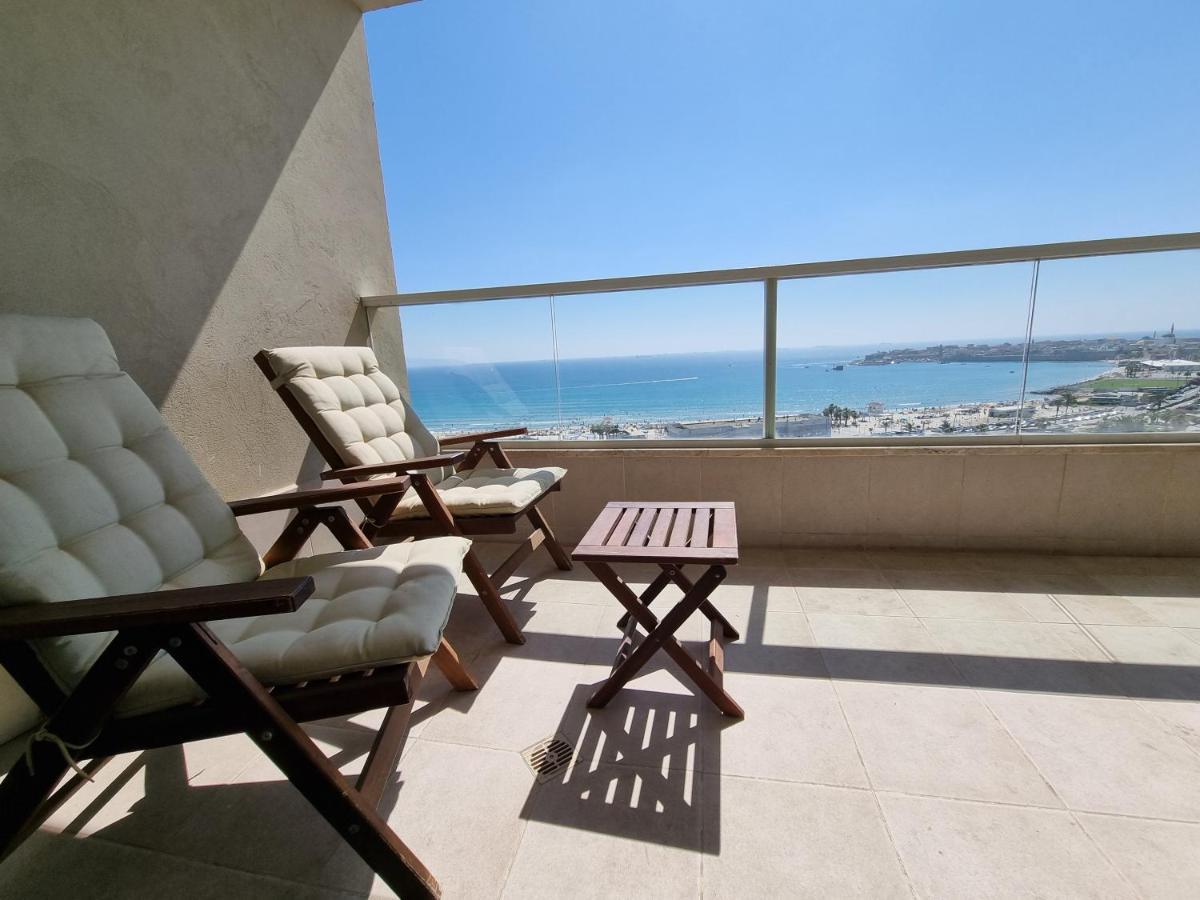 Beachfront Gallery Акра Екстериор снимка