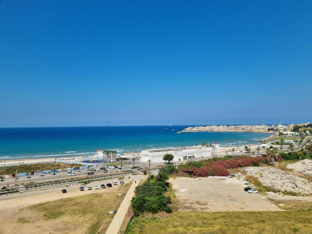 Beachfront Gallery Акра Екстериор снимка