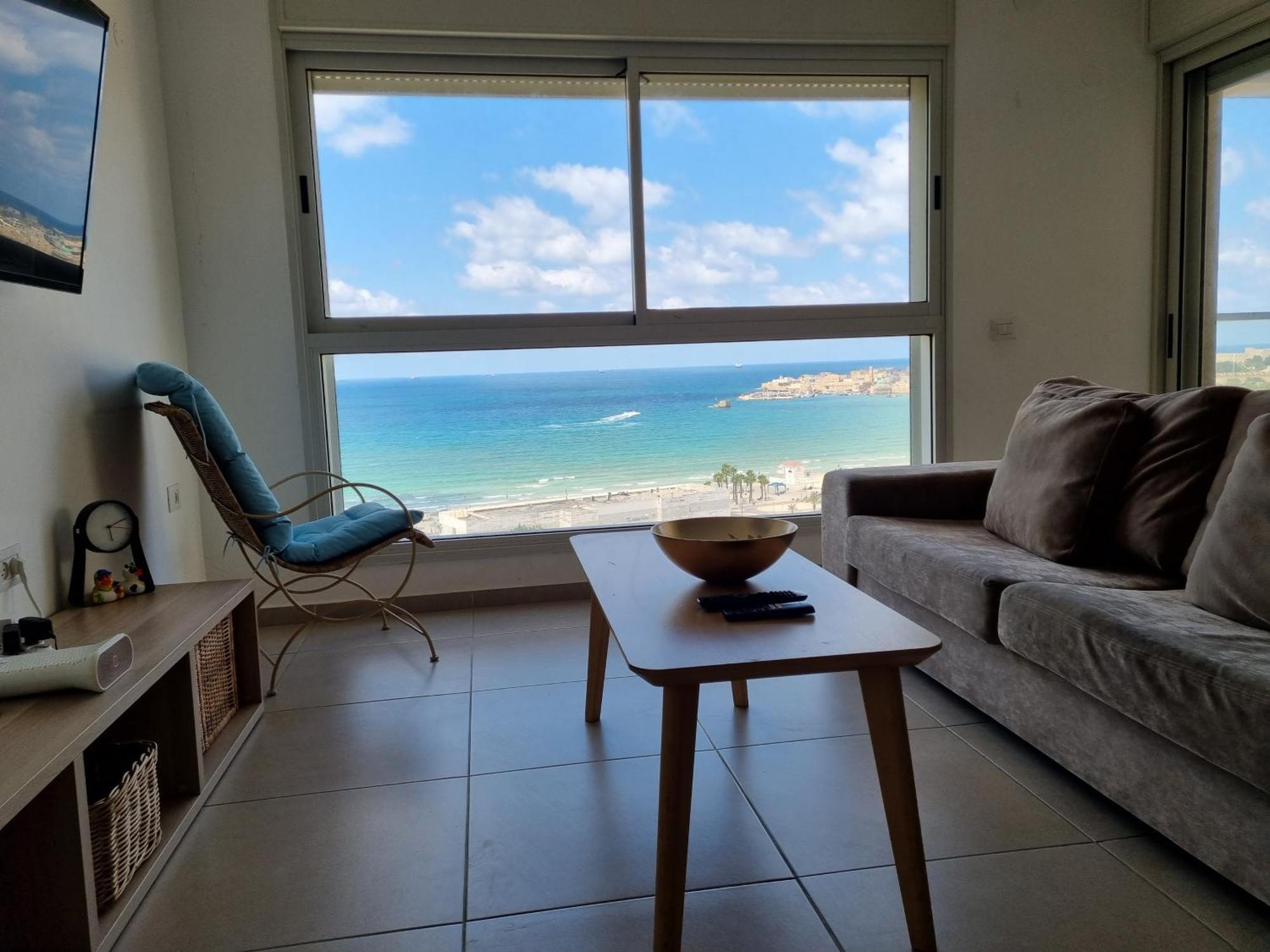 Beachfront Gallery Акра Екстериор снимка