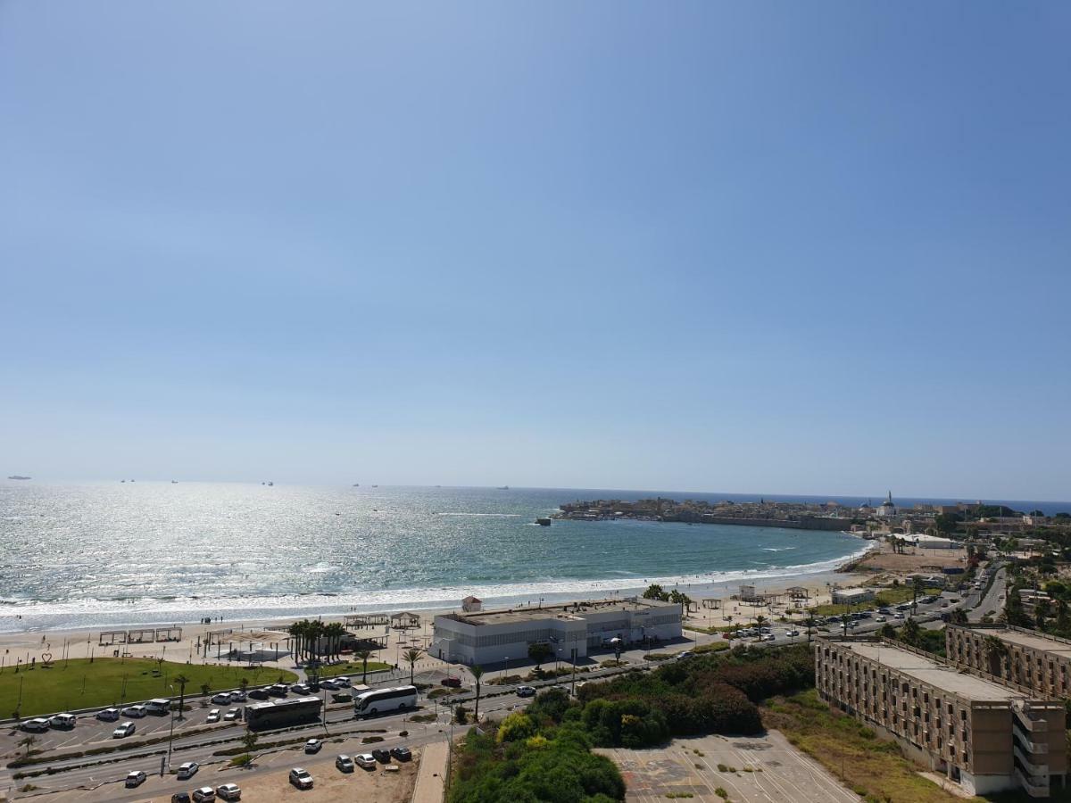 Beachfront Gallery Акра Екстериор снимка